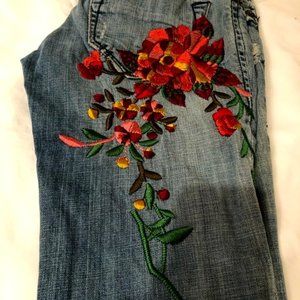 ODYN EMBROIDERED JEANS!
